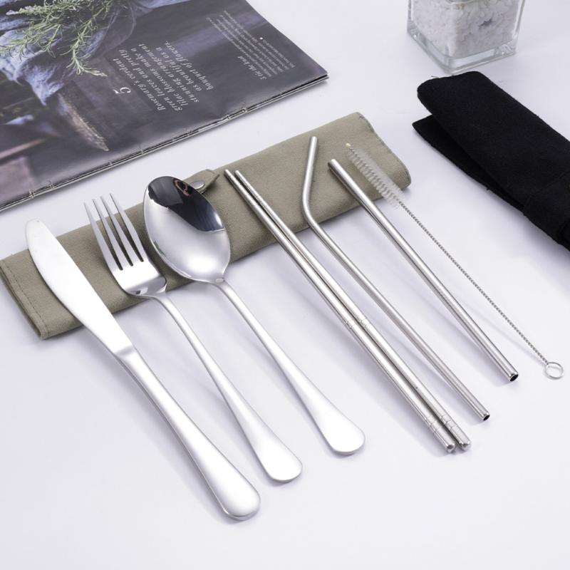 Camp Utensil Set - طقم أدوات مائدة للسفر مكون من