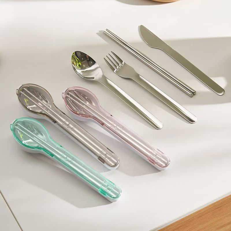 مجموعة أدوات المائدة المحمولة  - مراجعة Camp Utensil Set وسعره
