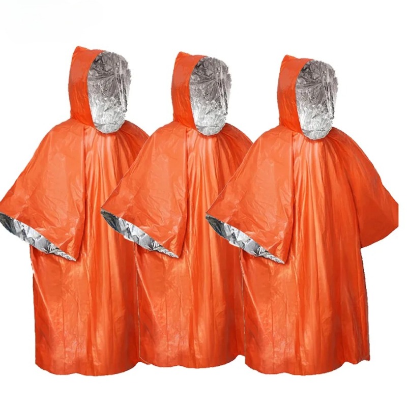 معطف واقٍ من المطر متعدد الوظا - مراجعة Camping Rain Poncho وسعره